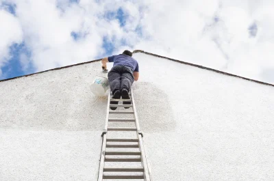 Peinture extérieure à Roquefeuil — façades et ravalement